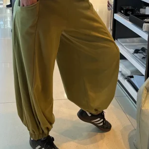 SET | Pant Balloon + Crop Top